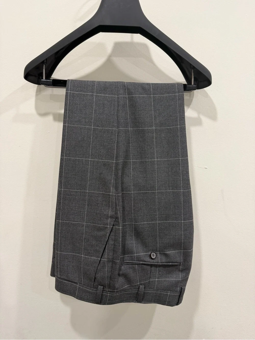 Suitsupply selling this